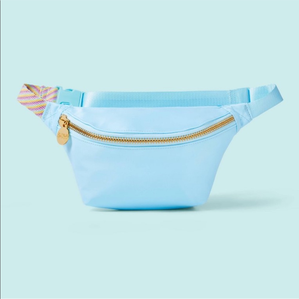 NEW STONEY CLOVER LANE X TARGET LIMITED EDTION  BLUE FANNY PACK 🤍🌈